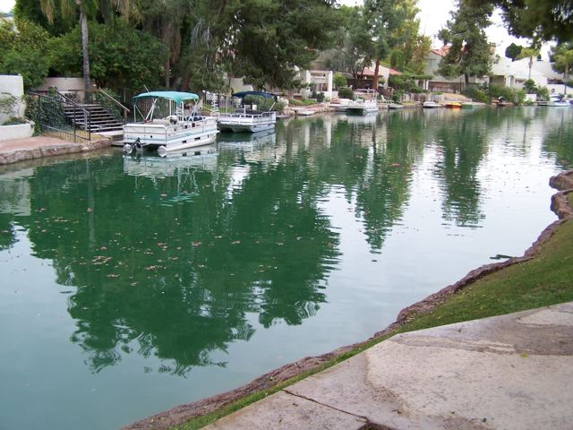 waterfront at The Lakes of Tempe