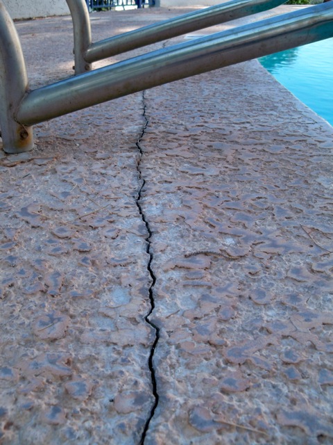 pool-before-crack